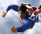 Superman göğe uçan kapalı yumruk ve takım ceket ile